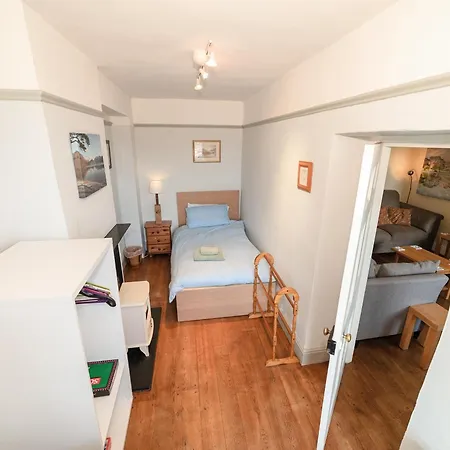 別荘 Corner House *